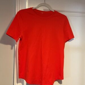 lululemon athletica Vibrant Red Short Sleeve Tee